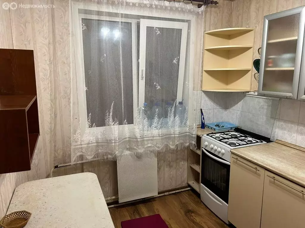 2-комнатная квартира: киров, улица макаренко, 6 (48 м) - Фото 0