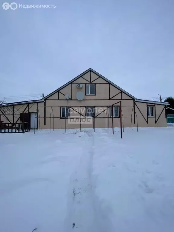 Дом в Туймазы, Набережная улица (185 м) - Фото 1