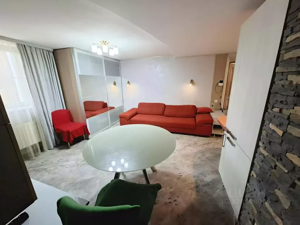 Студия Ростовская область, Таганрог Александровская ул., 66 (27.1 м) - Фото 1