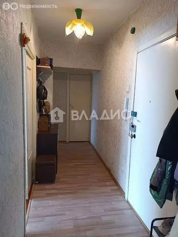 2-комнатная квартира: Волгоград, район Семь Ветров, бульвар 30-летия ... - Фото 1