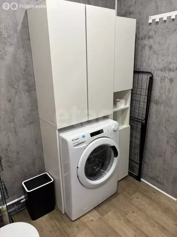 Квартира-студия: Тюмень, улица Монтажников, 40 (28.5 м) - Фото 1