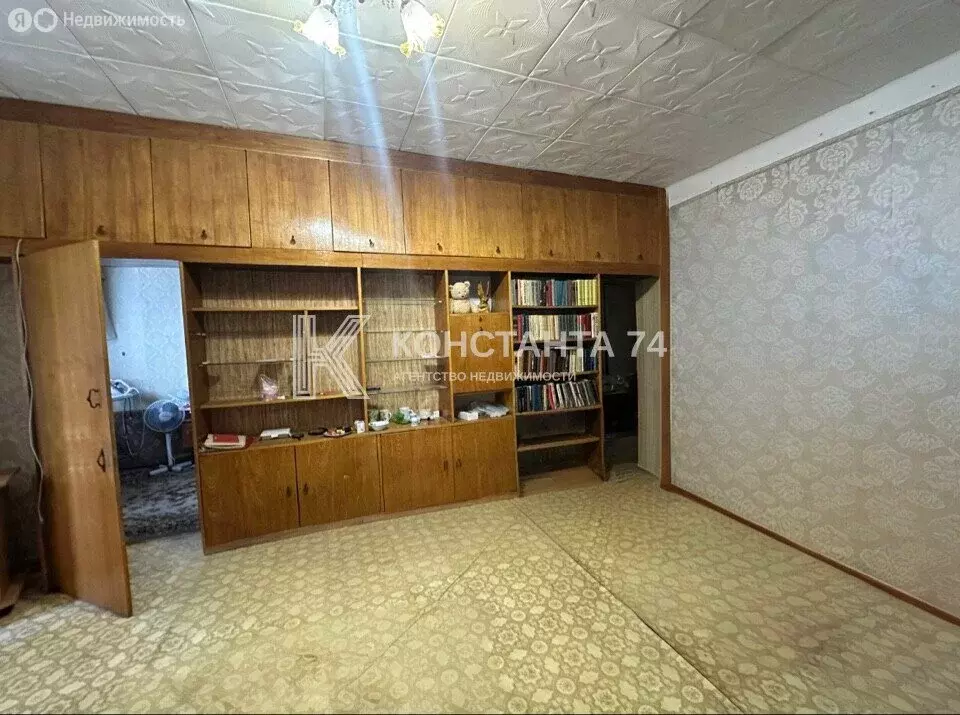 3-комнатная квартира: Чебаркуль, улица Карпенко, 12 (57.8 м) - Фото 1