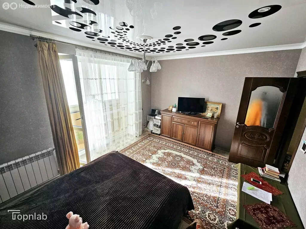 2-комнатная квартира: Калининград, улица Виктора Денисова, 22 (64 м) - Фото 1