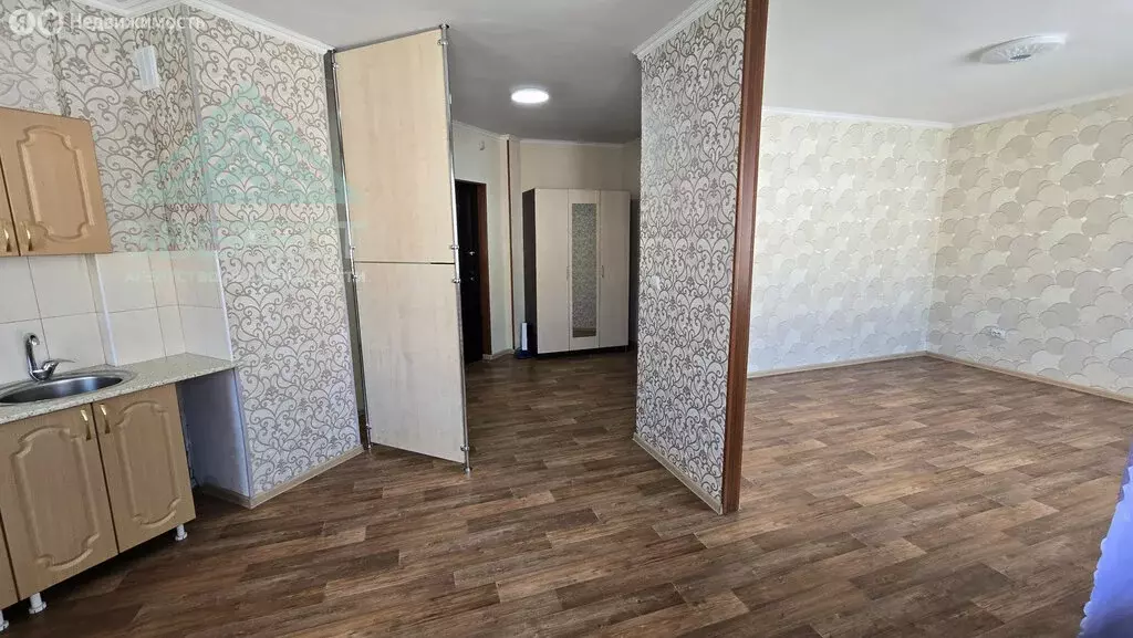 1-комнатная квартира: Абакан, улица Лермонтова, 18 (37.5 м) - Фото 0