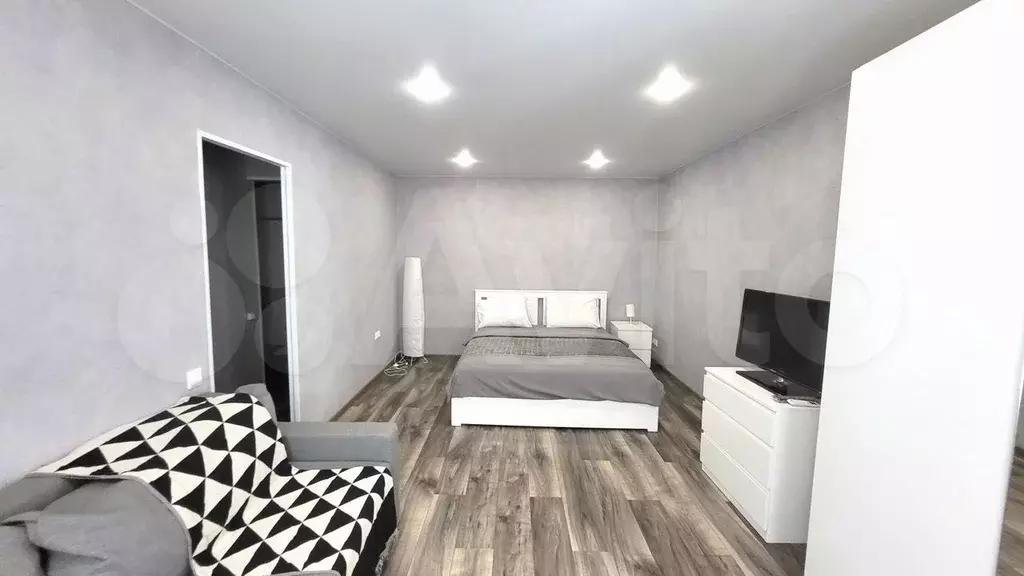 1-к. квартира, 35 м, 1/9 эт. - Фото 0