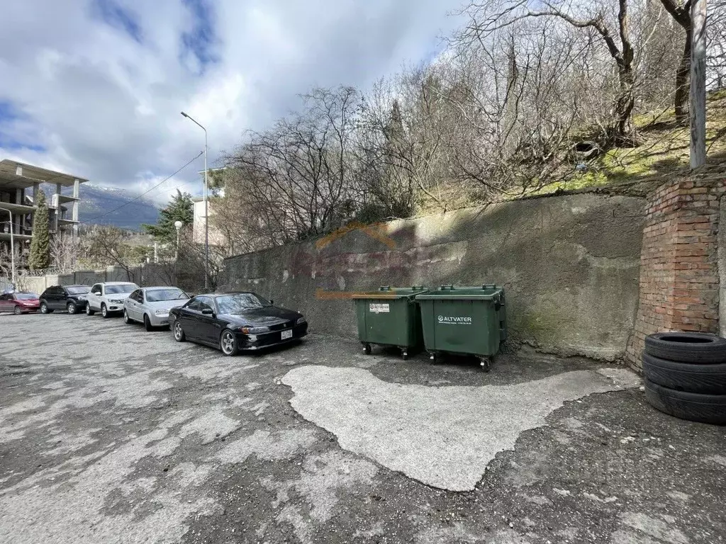 Участок в Крым, Ялта ул. Дзержинского (0.5 сот.) - Фото 1