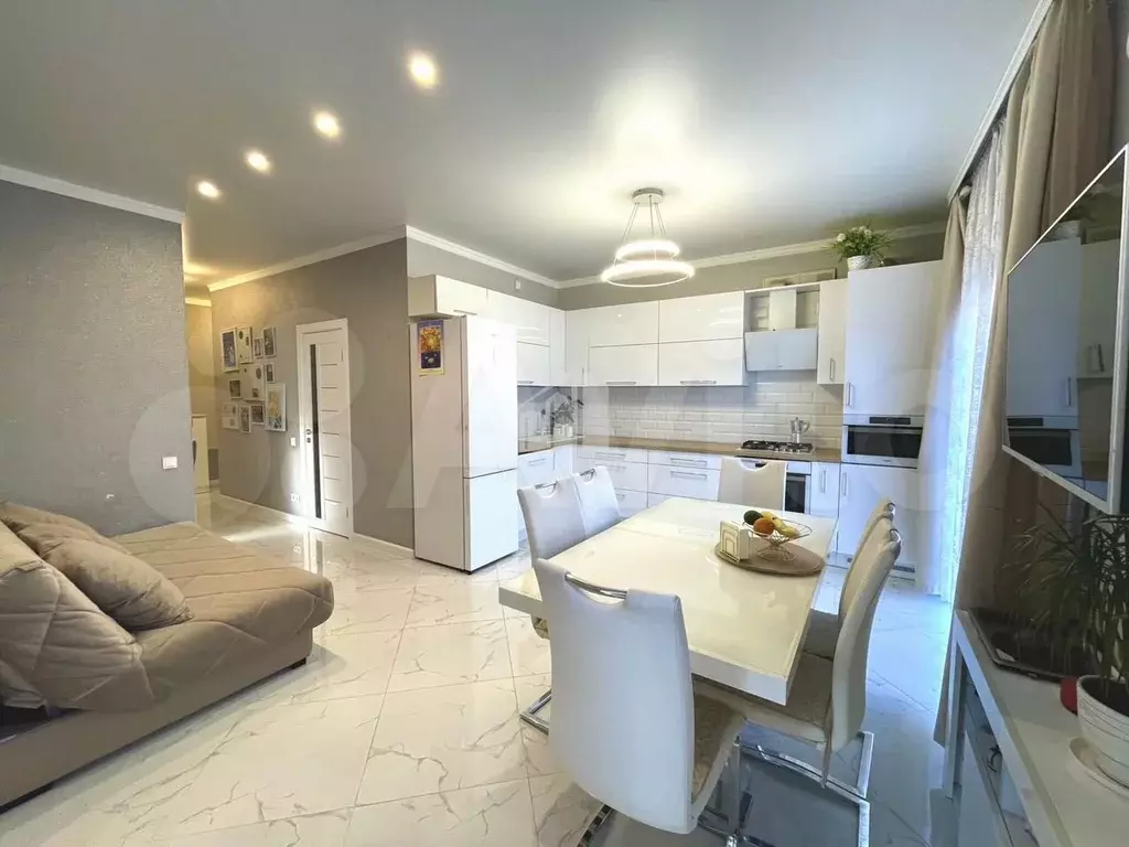 2-к. квартира, 80 м, 1/3 эт. - Фото 1