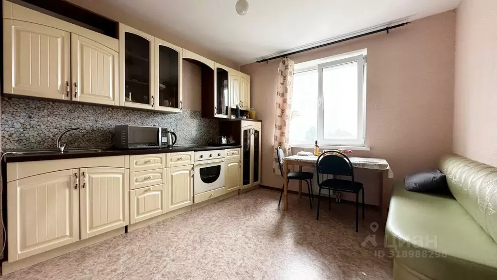 1-к кв. Татарстан, Казань ул. Рауиса Гареева, 2 (42.9 м) - Фото 0