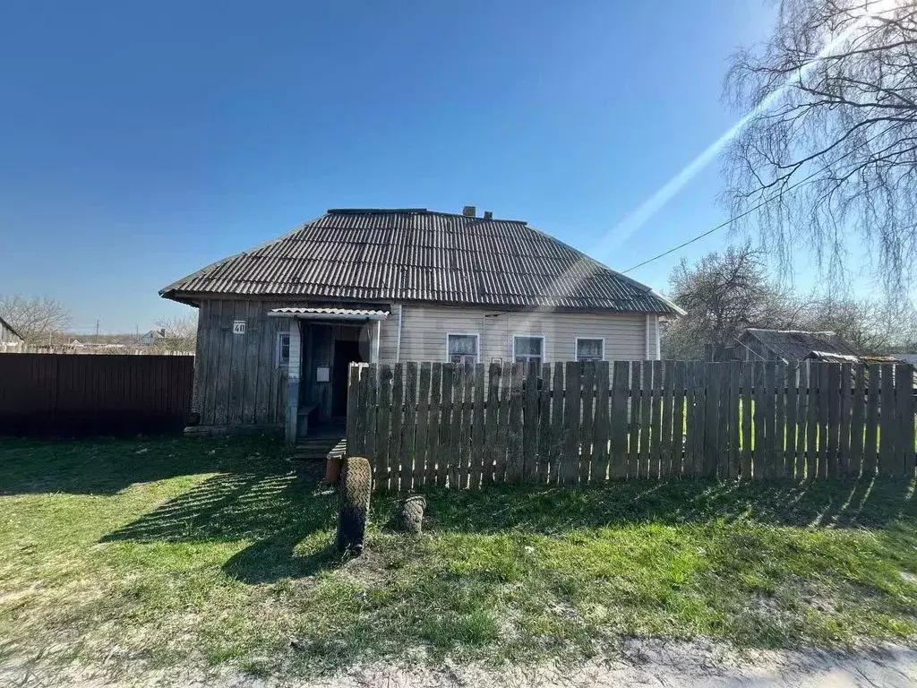 Дом в Брянская область, Брянский район, Новодарковичское с/пос, д. ... - Фото 1