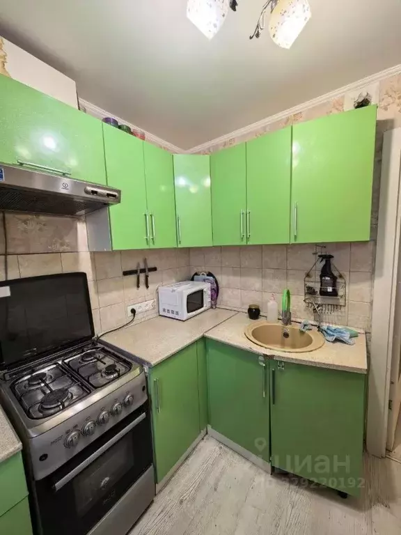 2-к кв. Московская область, Серпухов ул. Захаркина, 5 (42.0 м) - Фото 2