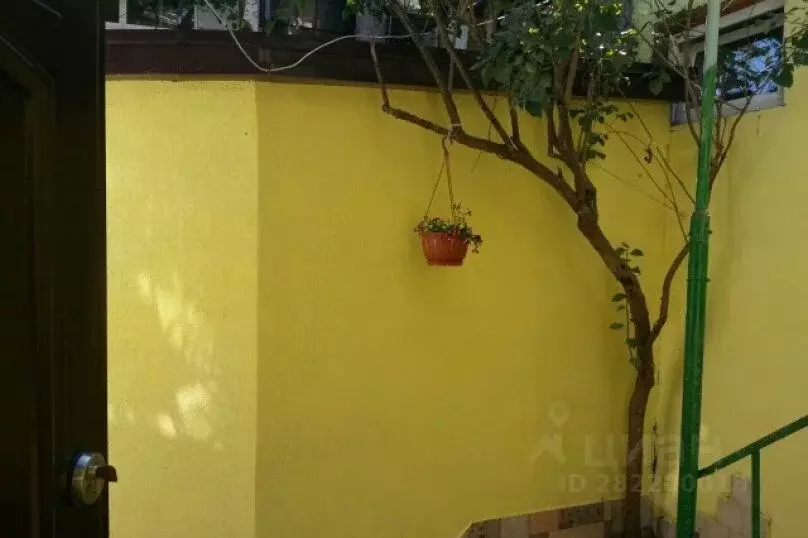 Дом в Крым, Ялта ул. Таврическая, 12 (10 м) - Фото 1