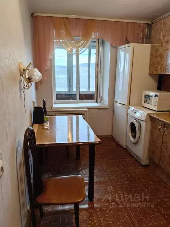 3-к кв. Забайкальский край, Чита 1-й мкр, 40 (59.0 м) - Фото 2