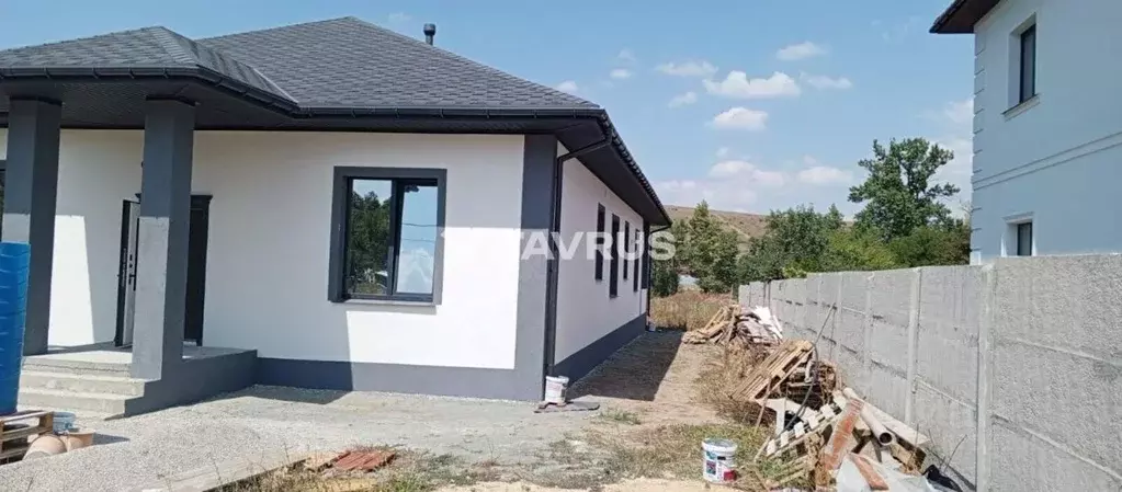 Дом в Крым, Симферопольский район, с. Доброе ул. Георгиевская (164 м) - Фото 2