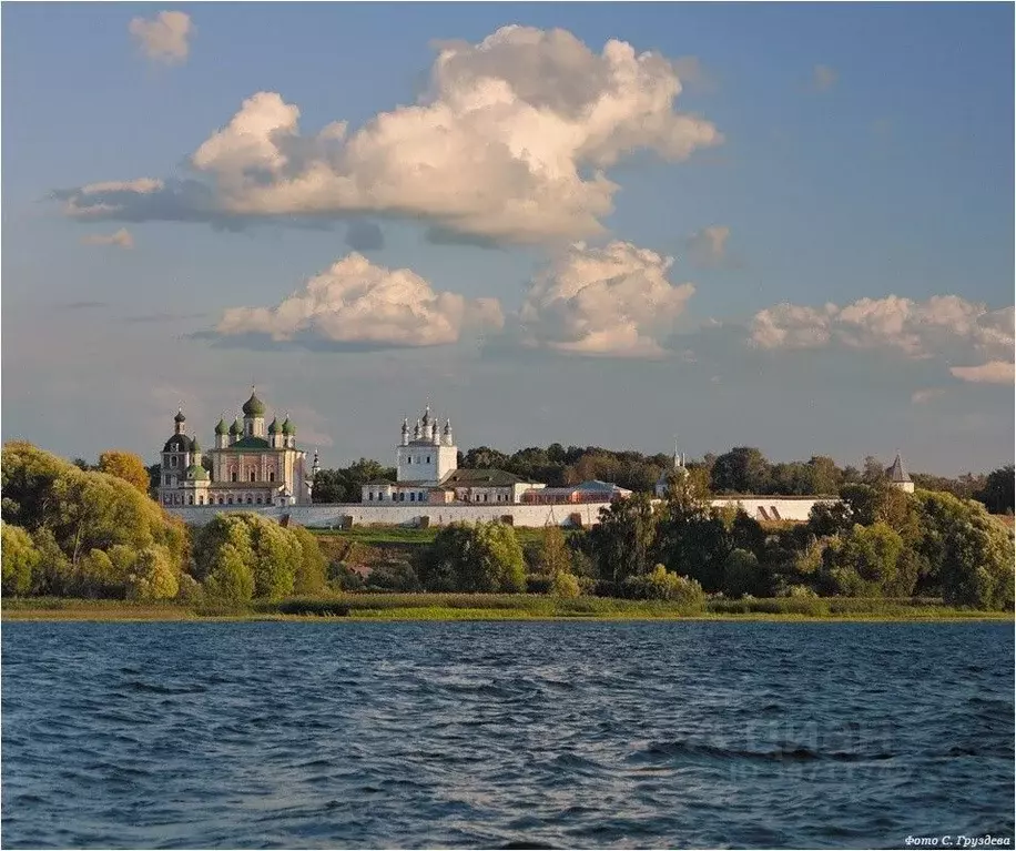 Участок в Ярославская область, Переславль-Залесский ул. Победы, 46 ... - Фото 0