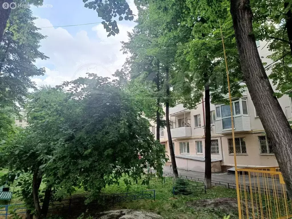 1-комнатная квартира: Тюмень, улица Урицкого, 44 (32.4 м) - Фото 0