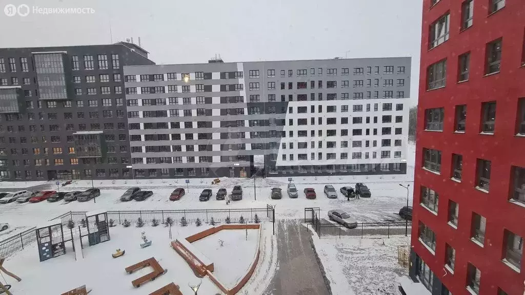 3-комнатная квартира: микрорайон Рощино, улица Александра Федоровича, ... - Фото 2