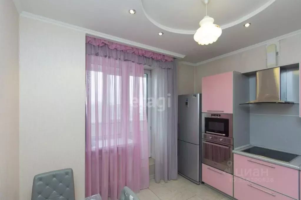 1-к кв. Тюменская область, Тюмень Холодильная ул., 142 (36.0 м) - Фото 0