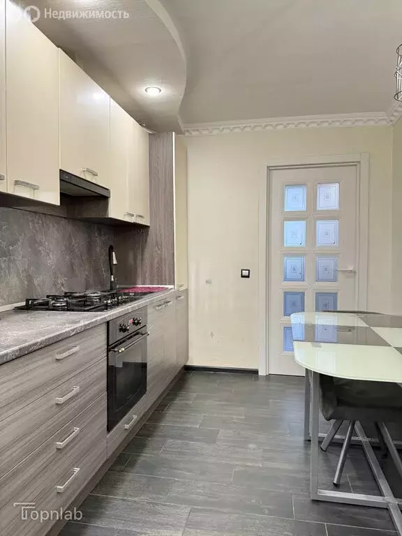 3-комнатная квартира: Нальчик, улица Ватутина, 29А (75 м) - Фото 1