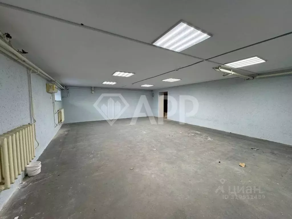 Помещение свободного назначения в Татарстан, Казань ул. Адоратского, ... - Фото 1