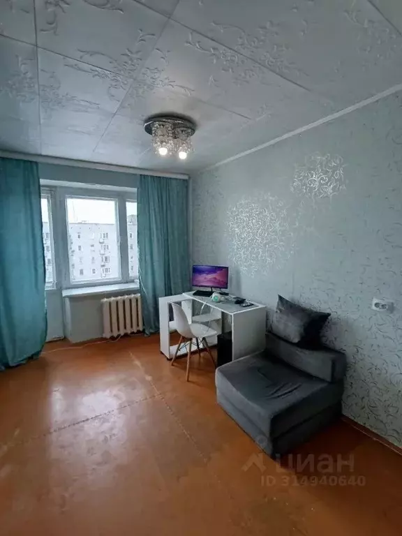 1-к кв. Кировская область, Кирово-Чепецк ул. Ленина, 55 (20.2 м) - Фото 0