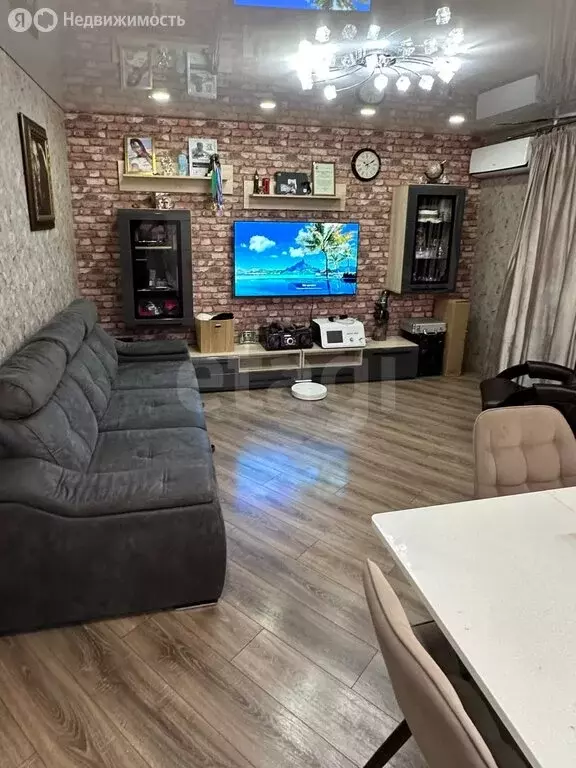 2-комнатная квартира: Чернушка, улица Луначарского, 14 (48.7 м) - Фото 1