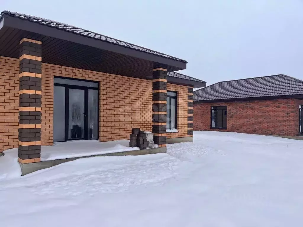 Дом в Липецкая область, Липецкий муниципальный округ, с. Косыревка ул. ... - Фото 1