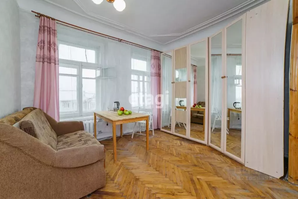 Комната Санкт-Петербург 5-я Васильевского острова линия, 64 (21.3 м) - Фото 1