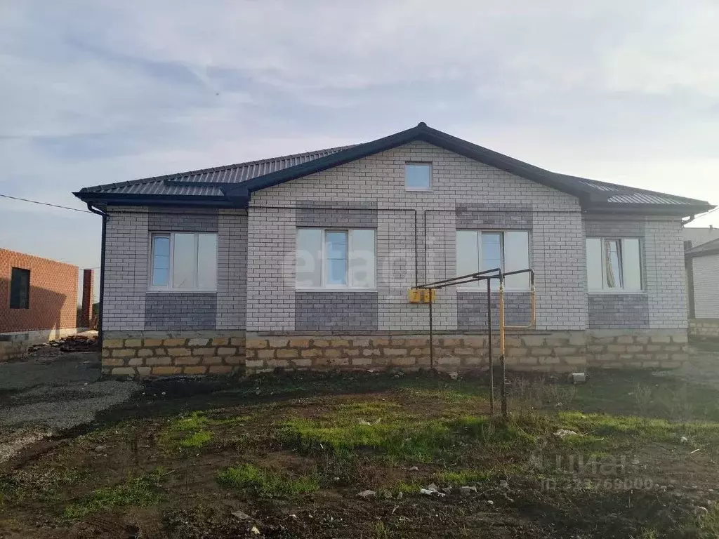 Дом в Ставропольский край, Михайловск Шпаковский район, ул. Владимира ... - Фото 2