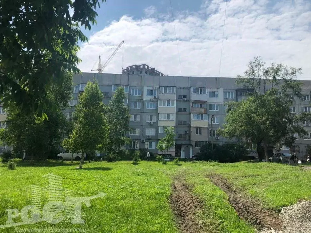 2-к кв. Приморский край, Артем ул. Кирова, 74 (55.8 м) - Фото 0