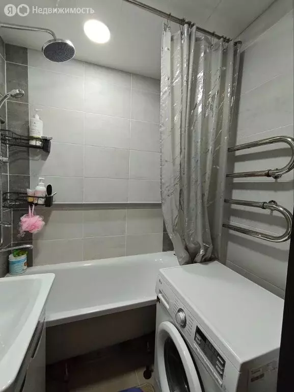 1-комнатная квартира: Нижний Новгород, улица Сергея Тюленина, 16 (31.9 ... - Фото 1