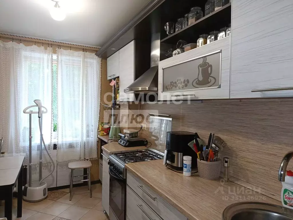 3-к кв. Белгородская область, Губкин ул. Дзержинского, 86 (60.0 м) - Фото 1