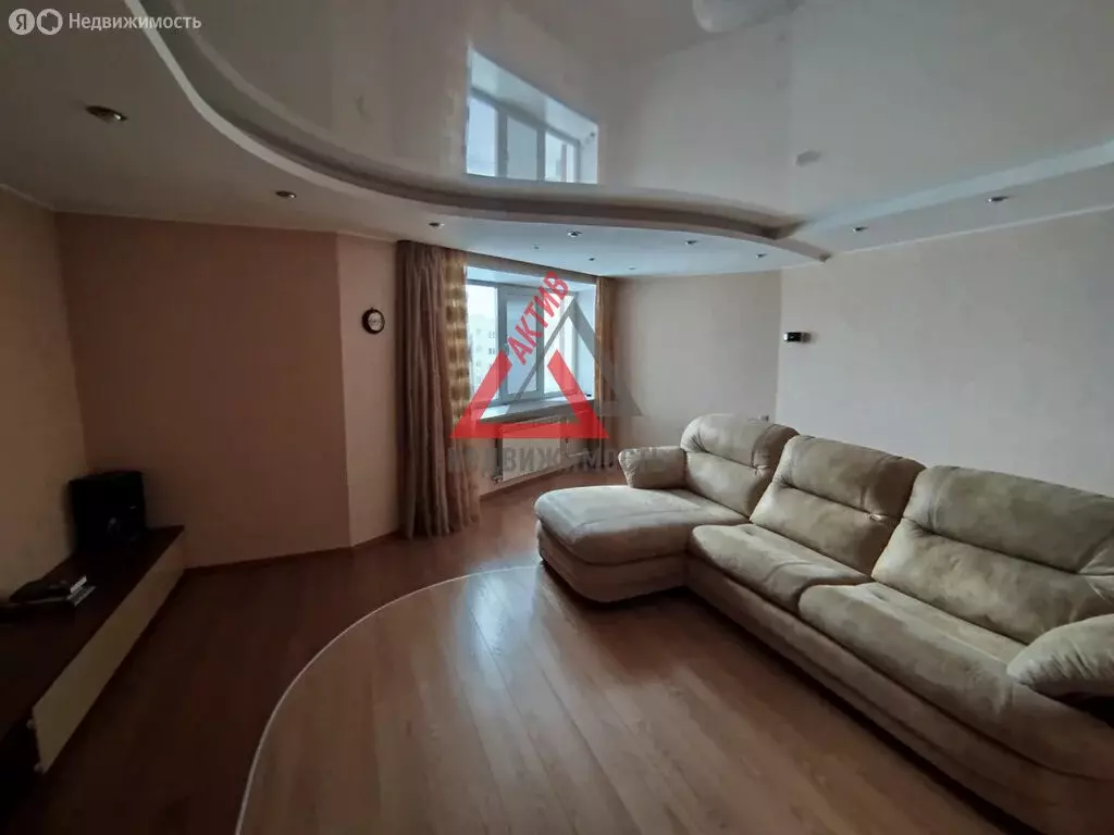 3-комнатная квартира: Каменск-Уральский, улица Мичурина, 63 (94.1 м) - Фото 1