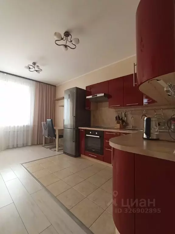 1-к кв. Свердловская область, Екатеринбург ул. Самолетная, 33 (50.0 м) - Фото 1