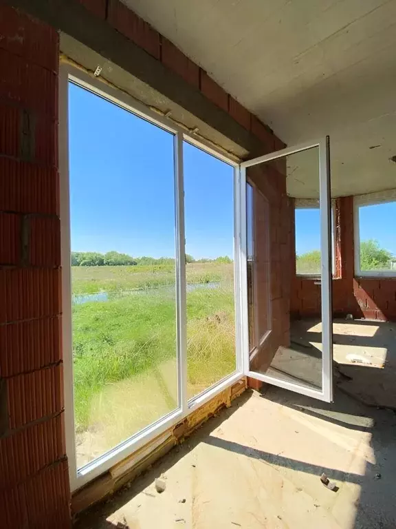 Дом в Калининградская область, Гурьевский муниципальный округ, пос. ... - Фото 1