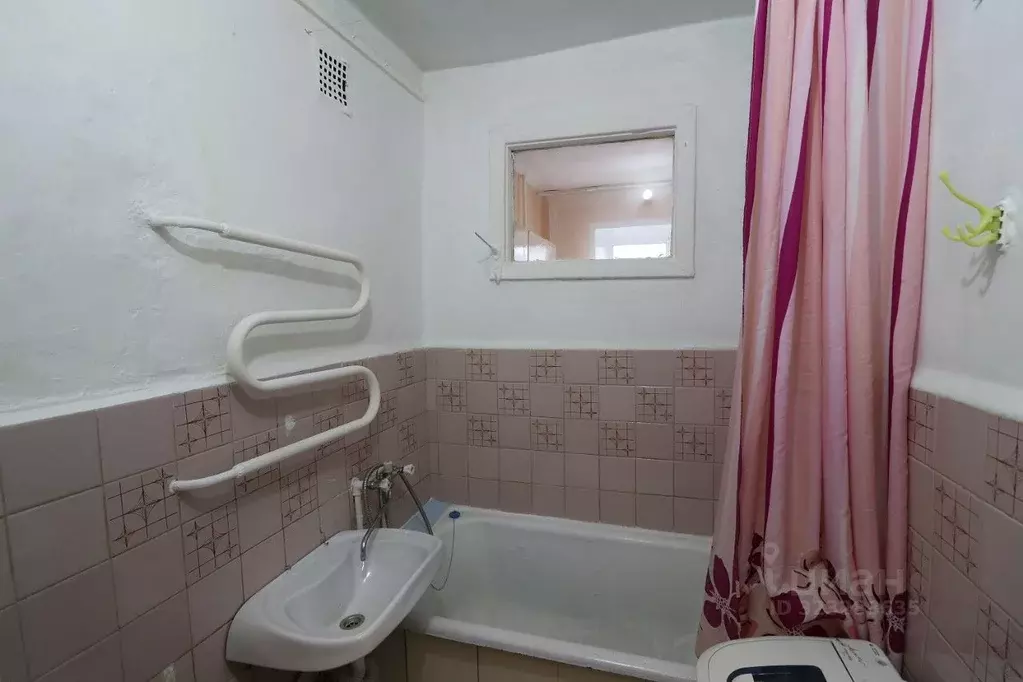 2-к кв. Алтайский край, Барнаул ул. Германа Титова, 11 (43.0 м) - Фото 1