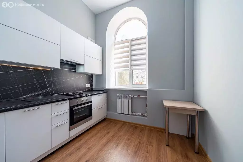 3-комнатная квартира: Санкт-Петербург, проспект Стачек, 160 (78.6 м) - Фото 1