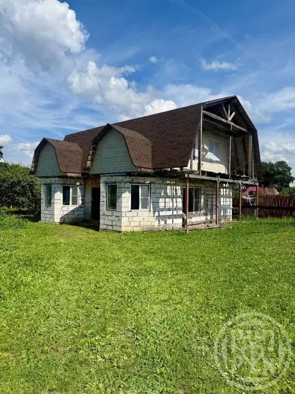 Дом в Ленинградская область, Гатчинский муниципальный округ, д. Малые ... - Фото 1