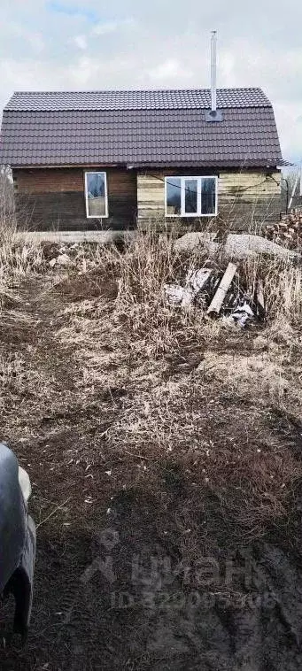 Дом в Кемеровская область, Инской пгт ул. Садовая (80 м) - Фото 1