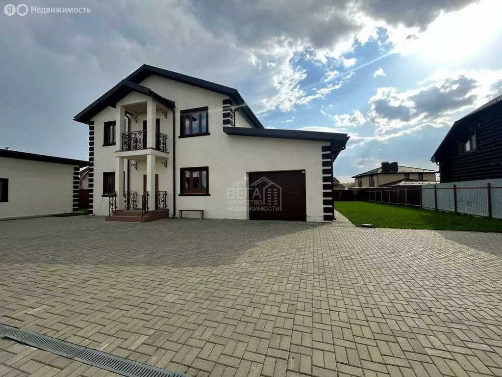 Дом в село Шарапово, Покровская улица, 11 (201 м) - Фото 0
