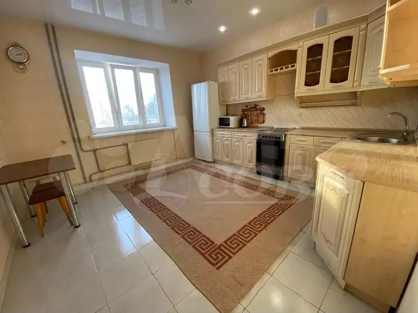 2-к. квартира, 70 м, 6/10 эт. - Фото 1