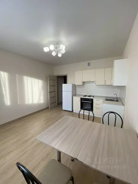 1-к кв. Ульяновская область, Ульяновск ул. Кирова, 54 (45.0 м) - Фото 0