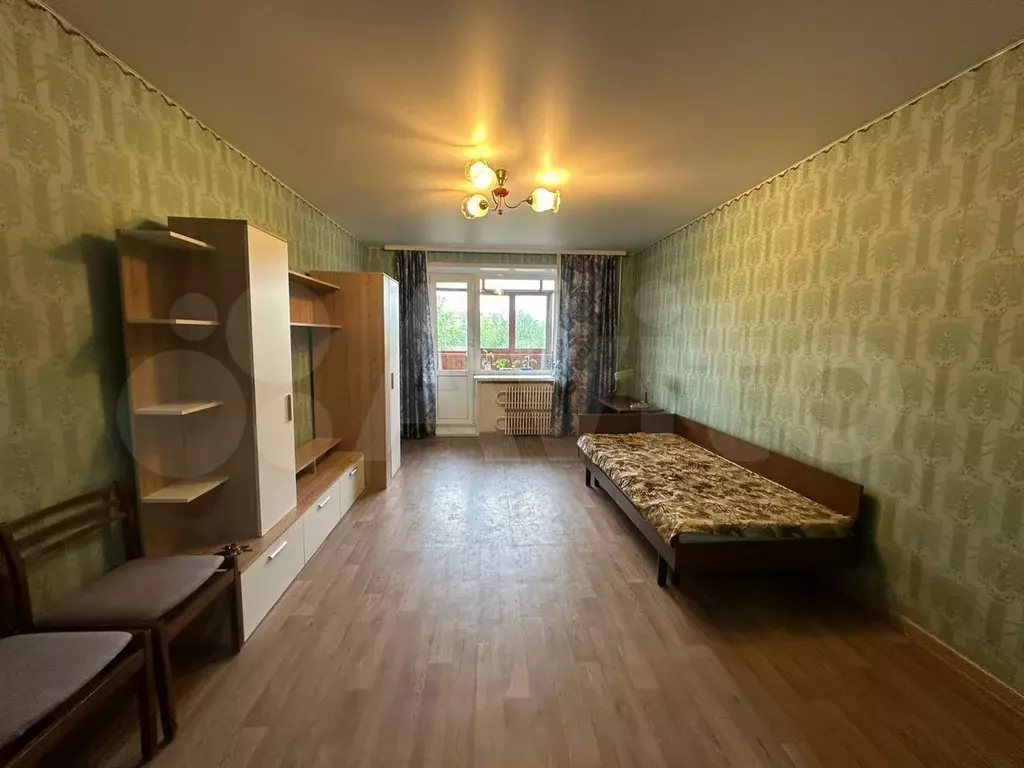 1-к. квартира, 35 м, 4/7 эт. - Фото 0