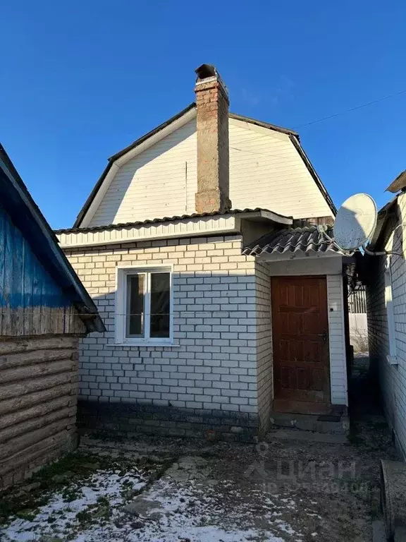 Дом в Брянская область, Жуковка Трудовая ул., 5 (48 м) - Фото 1