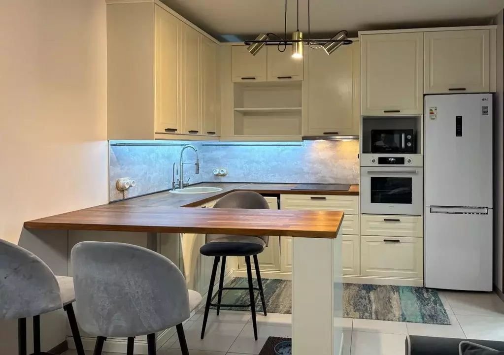 2-к кв. Московская область, Люберцы ул. Летчика Ларюшина, 6к1 (52.1 м) - Фото 1