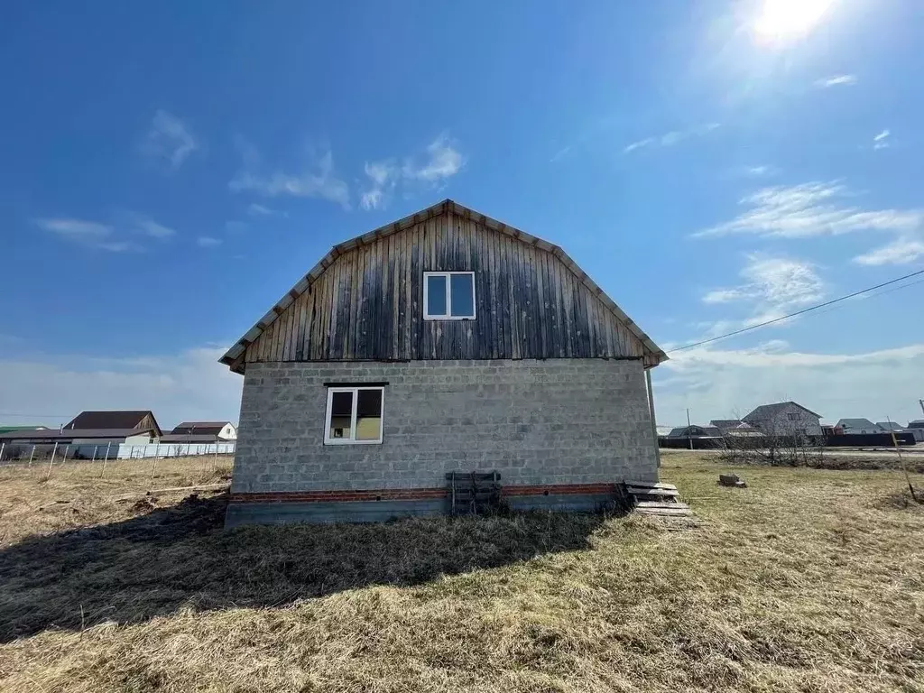 Дом в Тюменская область, с. Нижняя Тавда ул. Хвойная, 3 (120 м) - Фото 0