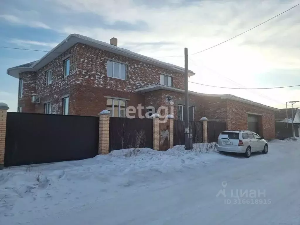 Дом в Хабаровский край, Комсомольск-на-Амуре Комсомольская ул., 76 ... - Фото 1