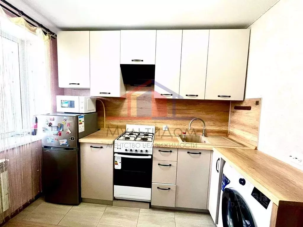 1-к кв. Белгородская область, Старый Оскол Интернациональный мкр, 1 ... - Фото 1