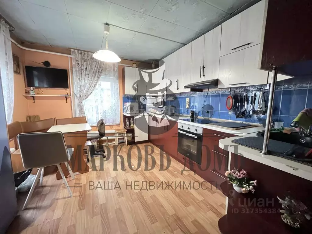 Дом в Новосибирская область, Новосибирск 8-й Бронный пер., 11 (100 м) - Фото 0
