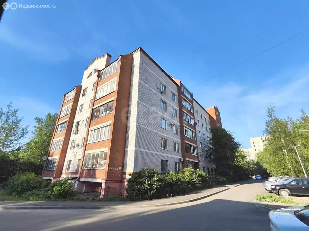 3-комнатная квартира: Казань, улица Голубятникова, 14 (96.6 м) - Фото 1
