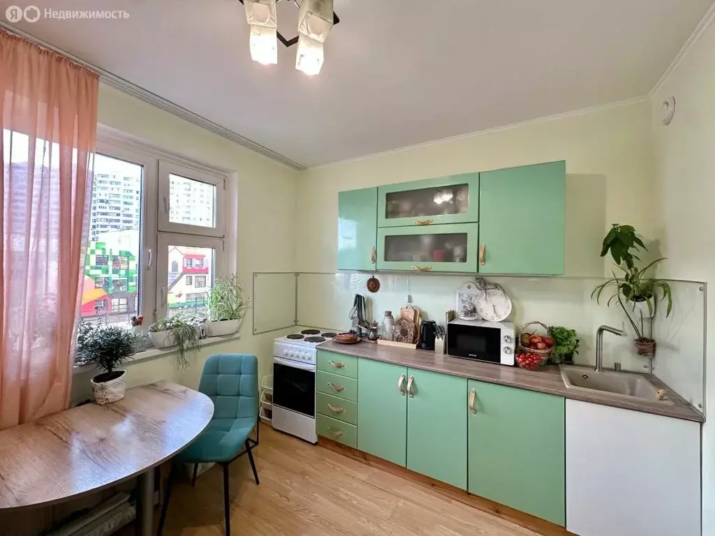 1-комнатная квартира: Москва, район Троицк, Нововатутинский проспект, ... - Фото 1